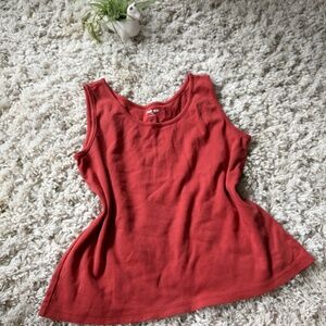 Casual and Lands' End Classic Red super comfortable stretchy burgundy Tank Top r